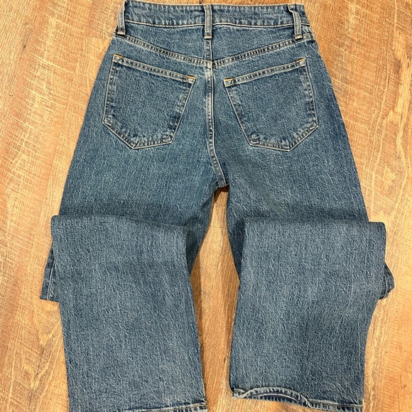 A&F Studded High Rised 90s Fit Jeans - Picture 3 of 5